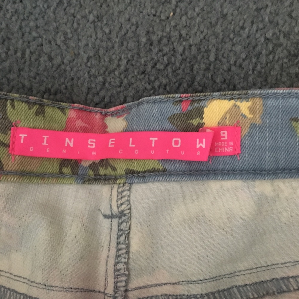 NWOT Floral denim shorts - Picture 2 of 3